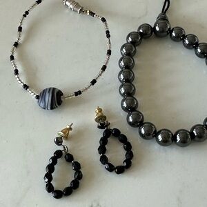 Elegant Black and Silver Jewelry Set